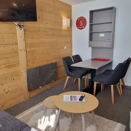 Cosy Au Pied Des Pistes Avec Animaux Admis - Fr-1-181-2570 Daire